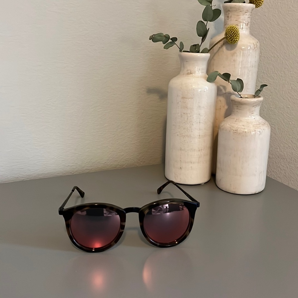Le Specs sunglasses